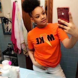 Meet your Posher, Ariana